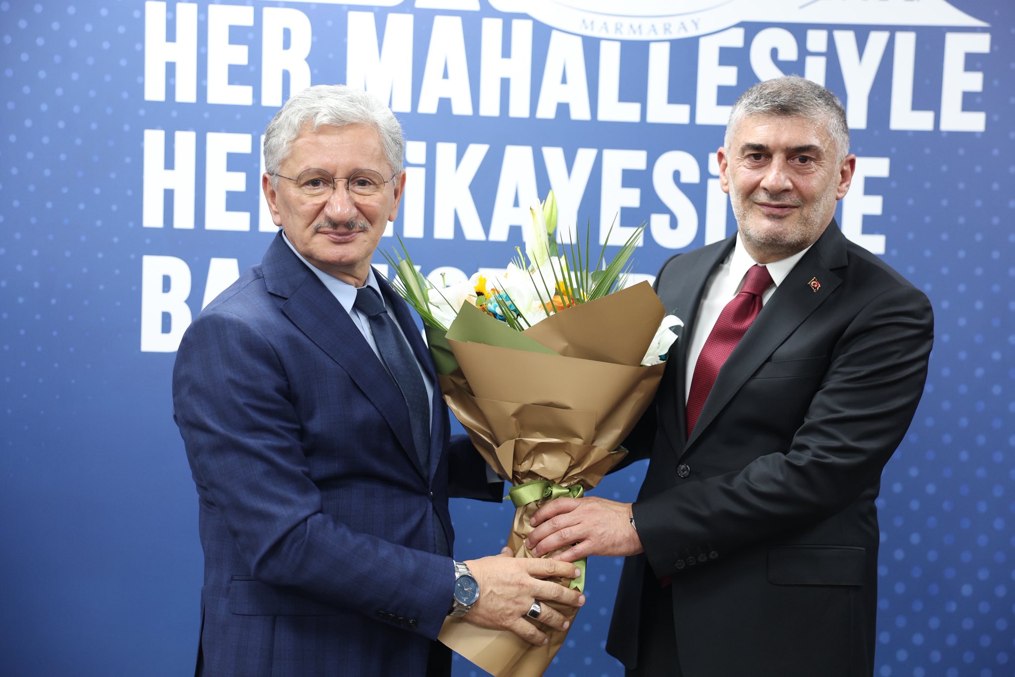 BAŞAKŞEHİR’DE YENİ DÖNEM: AK PARTİ İLÇE BAŞKANLIĞI’NDA DEVİR TESLİM HEYECANI!