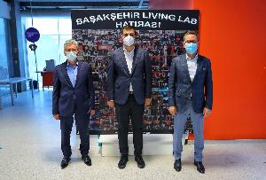BAŞAKŞEHİR LİVİNG LAB İNAVASYON MERKEZİNİ ZİYARETİ