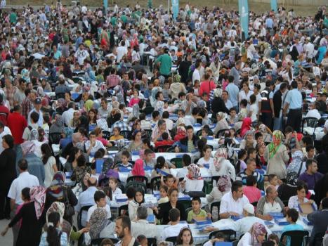 KAYAŞEHİR AYNI SOFRAYI PAYLAŞTI